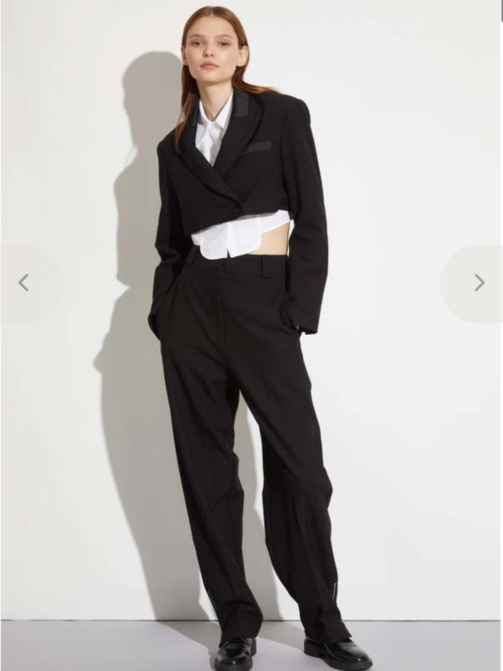 SaintArt Bryn Cropped Blazer